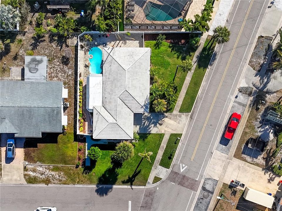 На продажу: $585,000 (2 спален, 2 ванн, 1347 Квадратных фут)