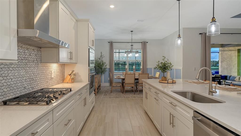 For Rent: $12,000 (3 beds, 3 baths, 2444 Square Feet)