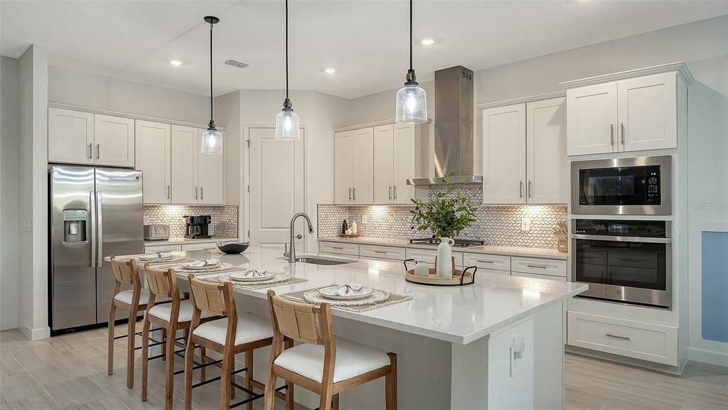 For Rent: $12,000 (3 beds, 3 baths, 2444 Square Feet)