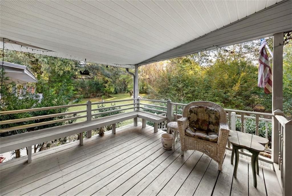 For Sale: $300,000 (3 beds, 2 baths, 1620 Square Feet)