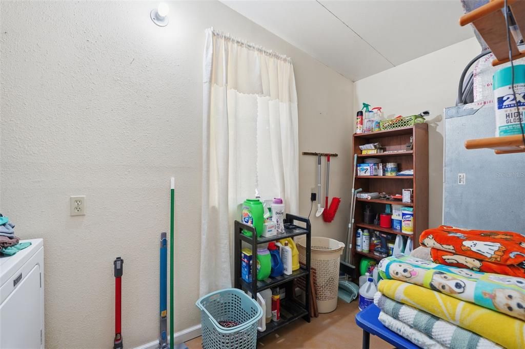 На продажу: $359,000 (3 спален, 2 ванн, 1432 Квадратных фут)