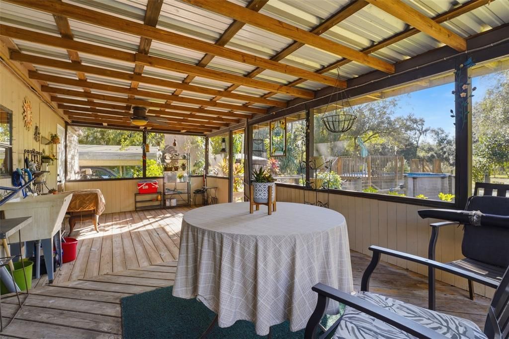 На продажу: $359,000 (3 спален, 2 ванн, 1432 Квадратных фут)