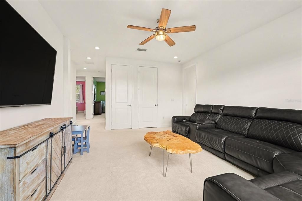 For Sale: $690,000 (4 beds, 4 baths, 2961 Square Feet)