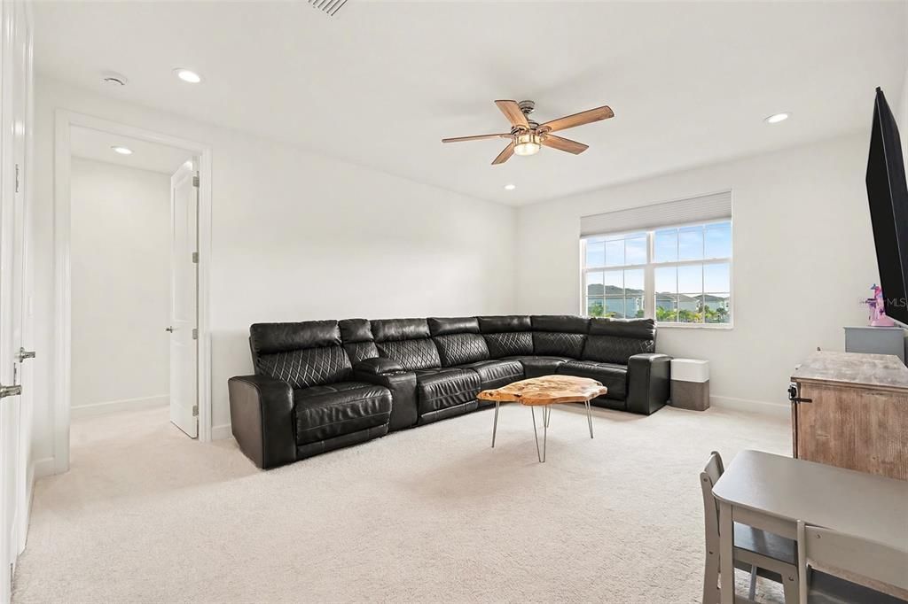 For Sale: $690,000 (4 beds, 4 baths, 2961 Square Feet)