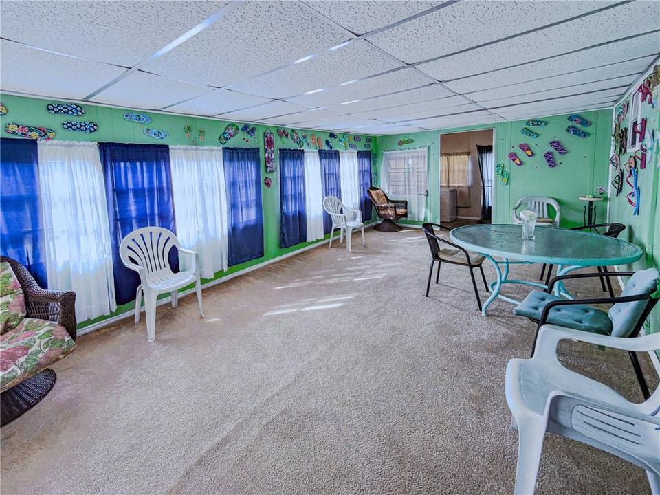 待售: $139,900 (2 贝兹, 2 浴室, 960 平方英尺)