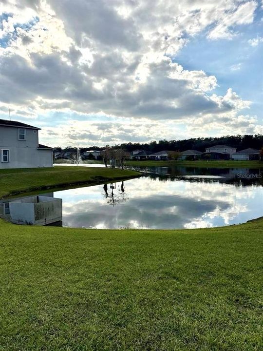 出租: $2,500 (3 贝兹, 2 浴室, 1874 平方英尺)