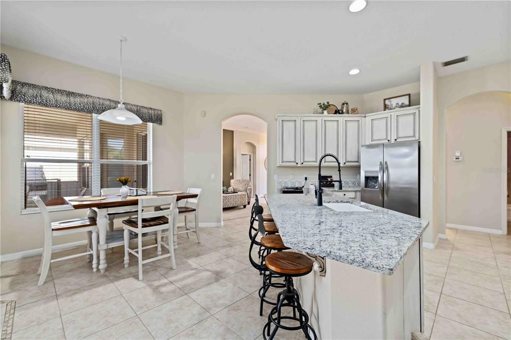 待售: $529,000 (4 贝兹, 3 浴室, 2288 平方英尺)