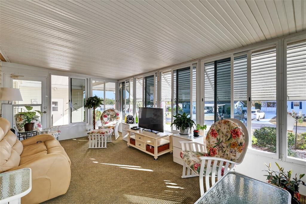 For Sale: $217,000 (3 beds, 2 baths, 1390 Square Feet)