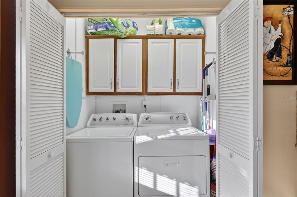 For Sale: $217,000 (3 beds, 2 baths, 1390 Square Feet)