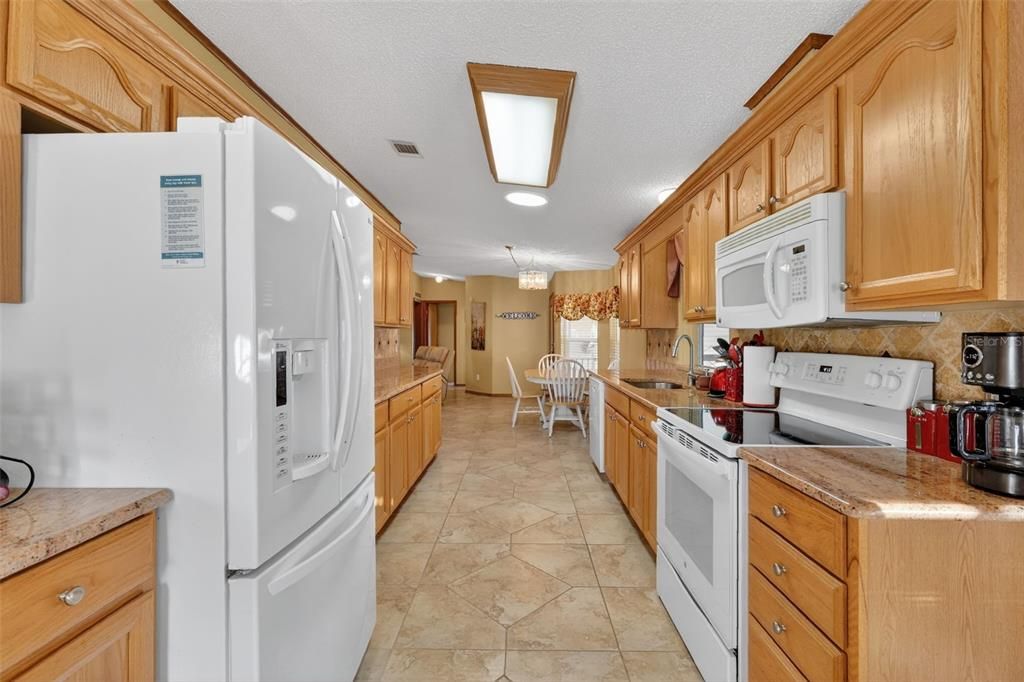 For Sale: $217,000 (3 beds, 2 baths, 1390 Square Feet)