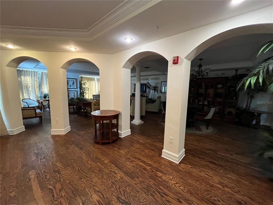 На продажу: $225,000 (2 спален, 2 ванн, 1054 Квадратных фут)