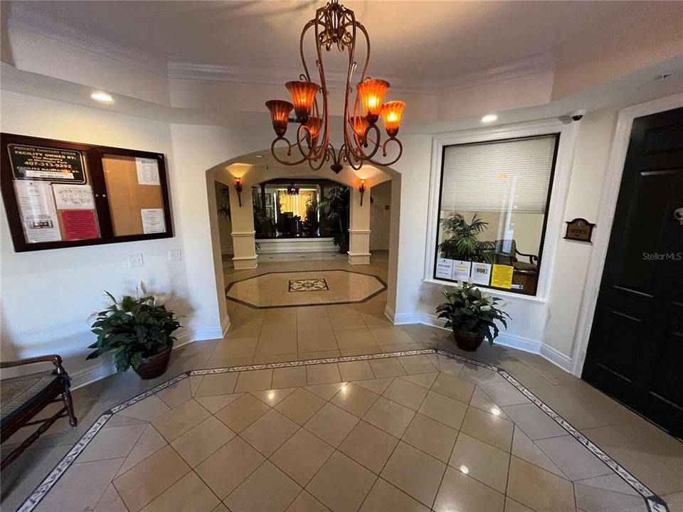 На продажу: $225,000 (2 спален, 2 ванн, 1054 Квадратных фут)