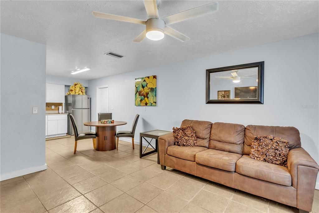 En Venta: $779,000 (8 camas, 0 baños, 3248 Pies cuadrados)