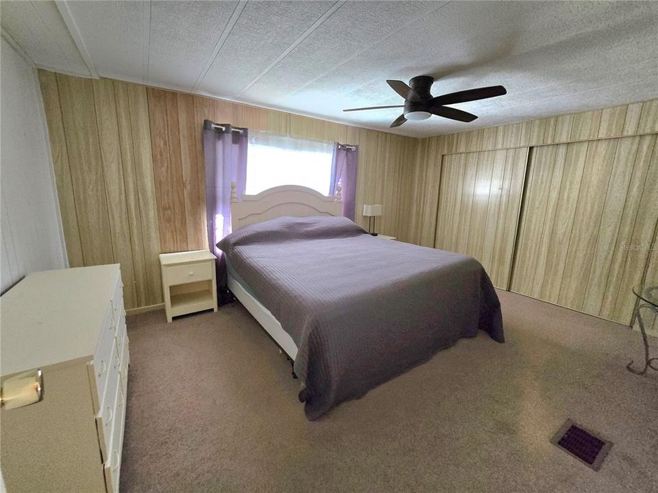 На продажу: $140,000 (2 спален, 1 ванн, 1056 Квадратных фут)