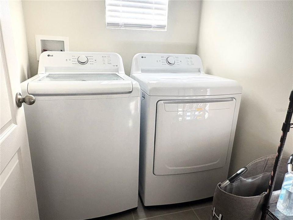 For Sale: $365,000 (3 beds, 2 baths, 1516 Square Feet)