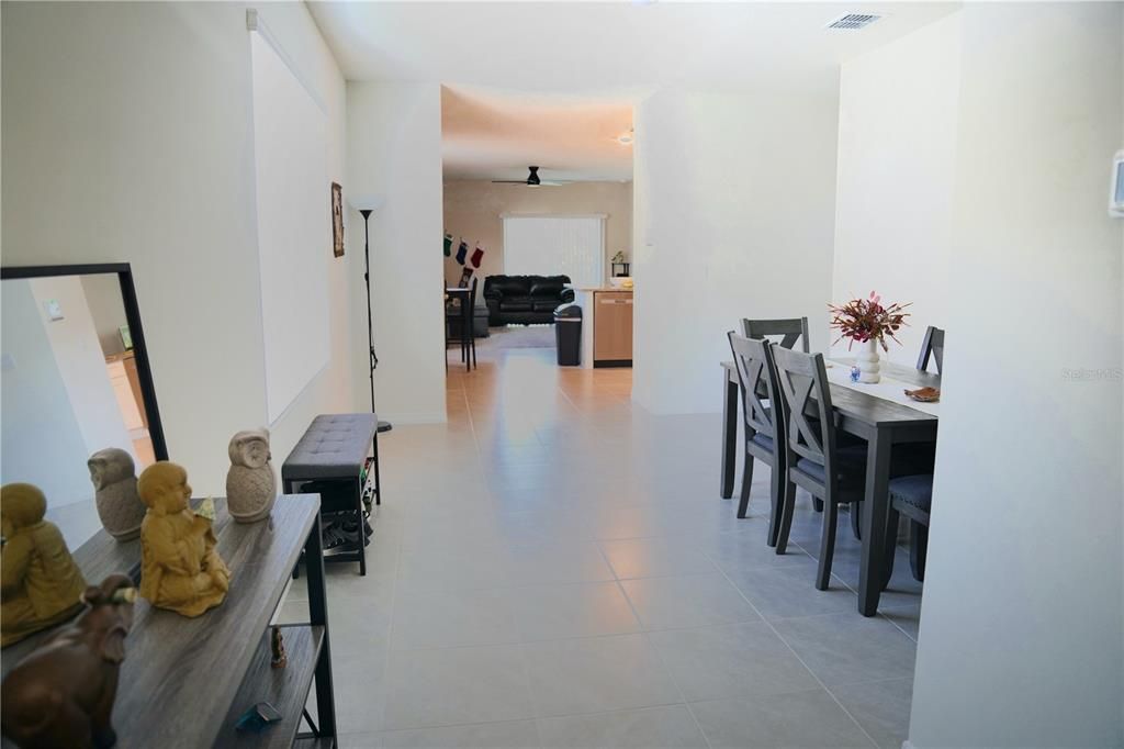 For Sale: $365,000 (3 beds, 2 baths, 1516 Square Feet)