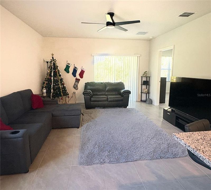 For Sale: $365,000 (3 beds, 2 baths, 1516 Square Feet)