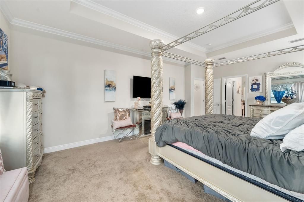 En Venta: $785,000 (4 camas, 3 baños, 3130 Pies cuadrados)