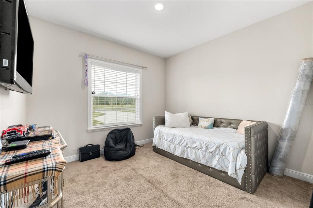 En Venta: $785,000 (4 camas, 3 baños, 3130 Pies cuadrados)