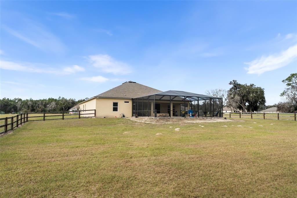 En Venta: $785,000 (4 camas, 3 baños, 3130 Pies cuadrados)