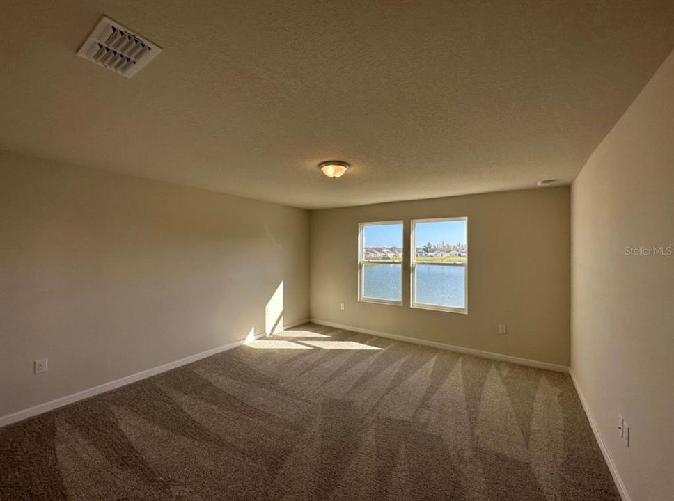 En Venta: $528,000 (5 camas, 2 baños, 2615 Pies cuadrados)