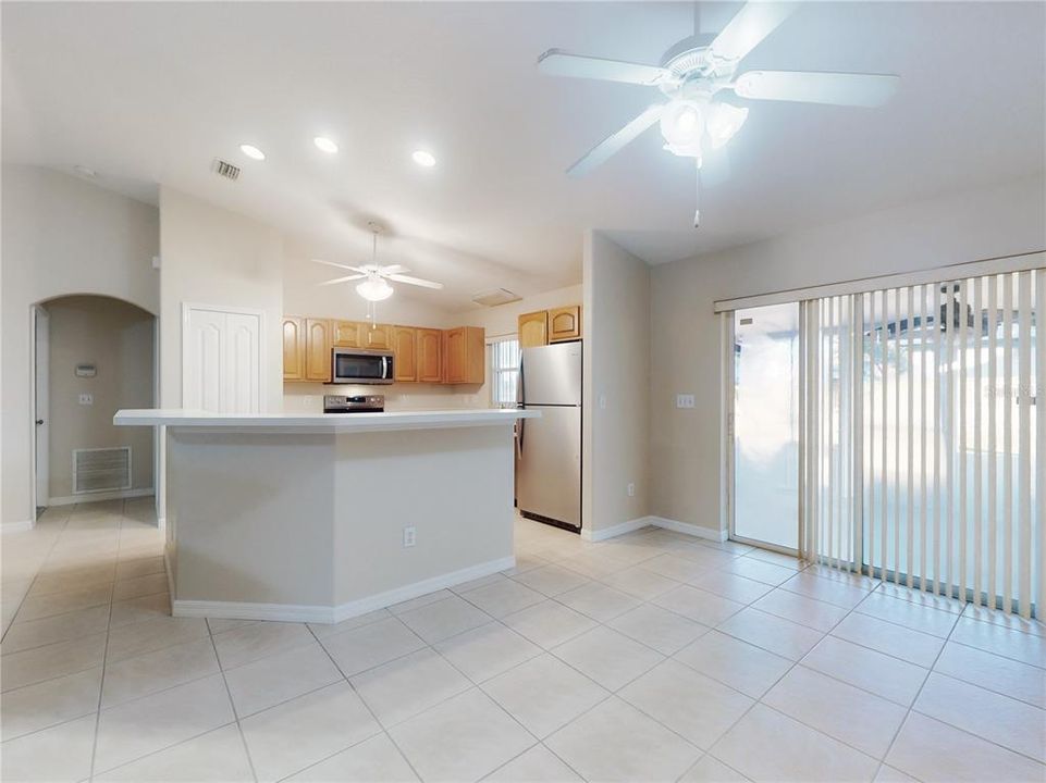 For Sale: $332,900 (3 beds, 2 baths, 1370 Square Feet)