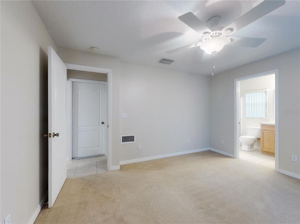 For Sale: $332,900 (3 beds, 2 baths, 1370 Square Feet)