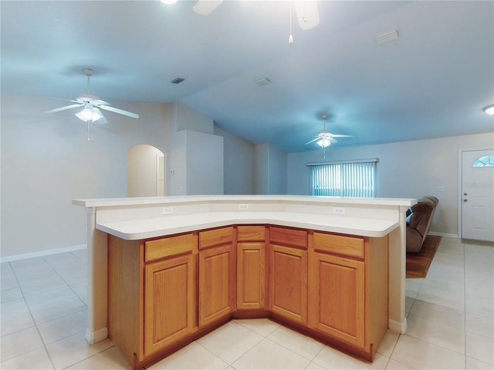 For Sale: $332,900 (3 beds, 2 baths, 1370 Square Feet)