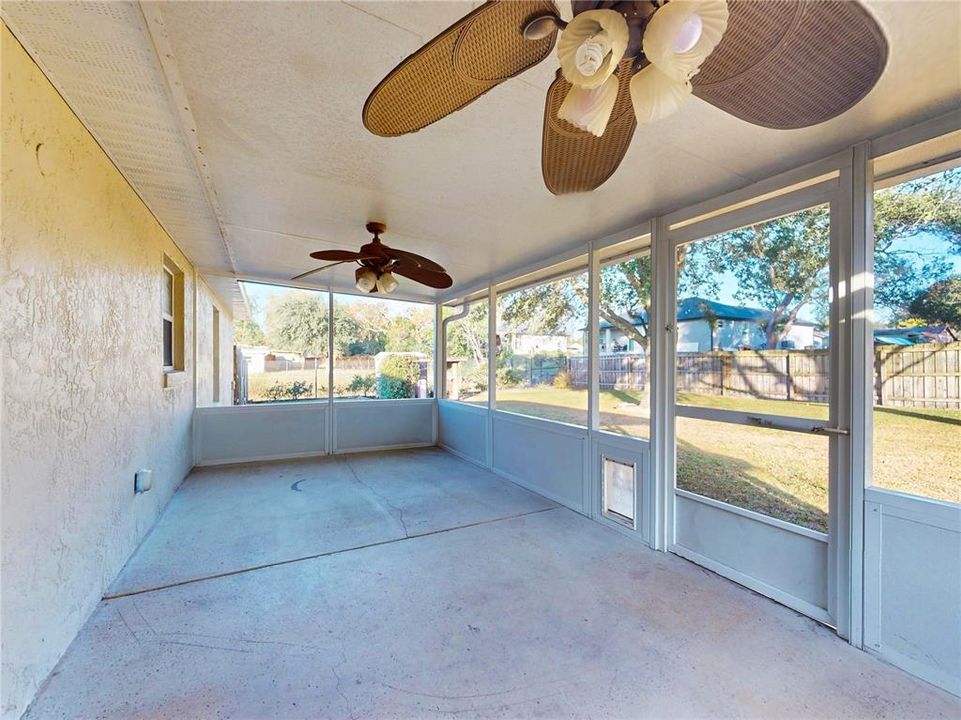 For Sale: $332,900 (3 beds, 2 baths, 1370 Square Feet)