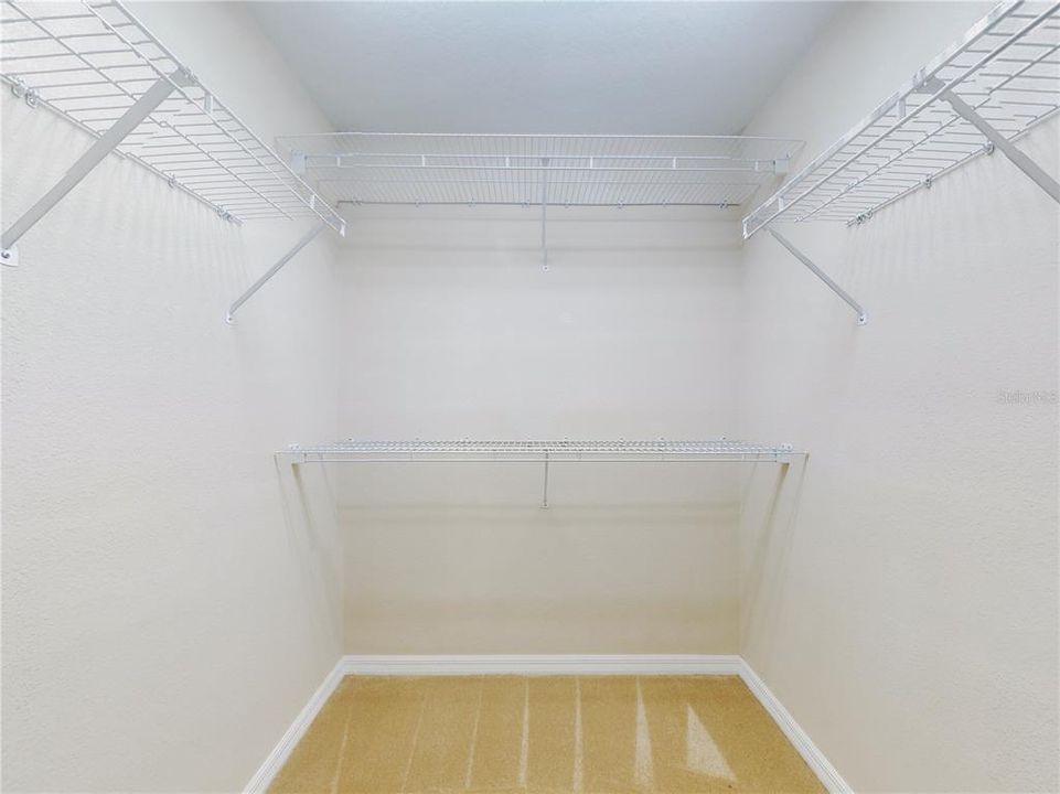 For Sale: $332,900 (3 beds, 2 baths, 1370 Square Feet)