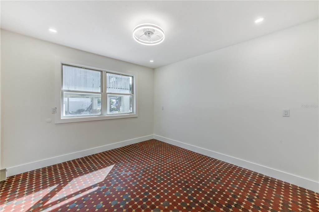 For Rent: $4,750 (3 beds, 2 baths, 1941 Square Feet)