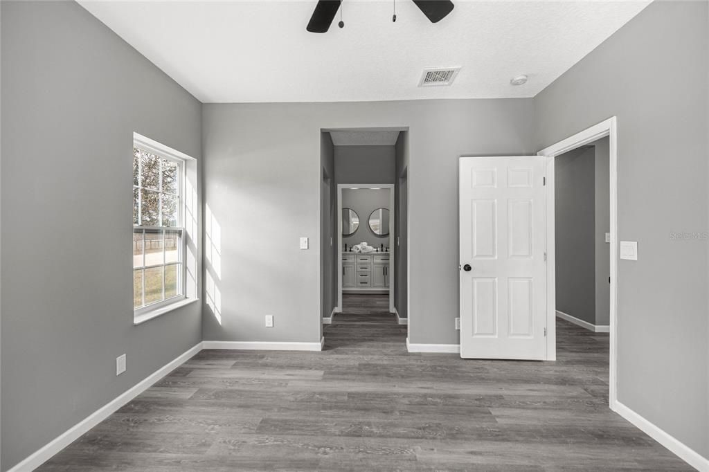 For Sale: $325,000 (3 beds, 2 baths, 1530 Square Feet)