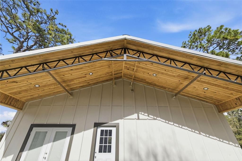 For Sale: $325,000 (3 beds, 2 baths, 1530 Square Feet)