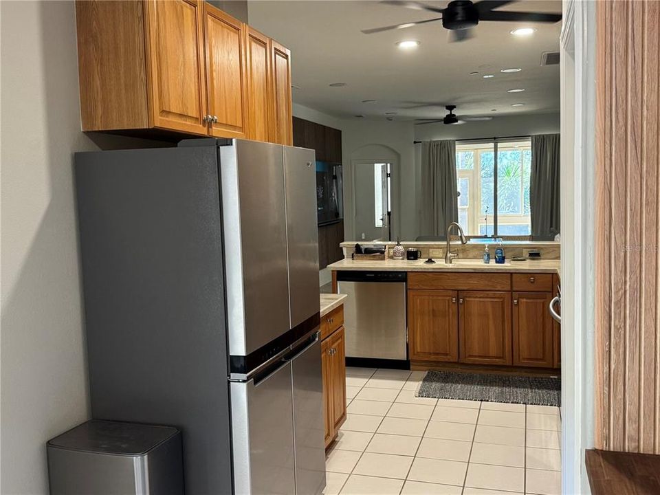 На продажу: $339,000 (2 спален, 2 ванн, 1432 Квадратных фут)