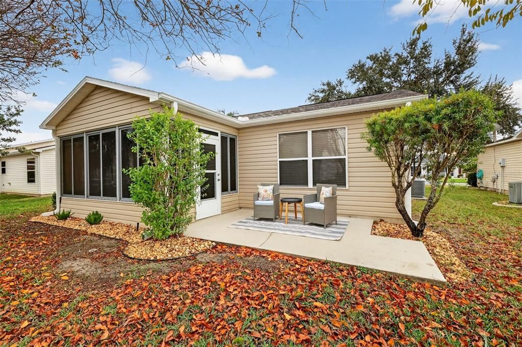 На продажу: $329,000 (3 спален, 2 ванн, 1240 Квадратных фут)