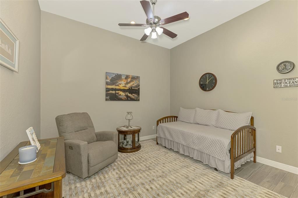 For Sale: $349,000 (2 beds, 2 baths, 1476 Square Feet)