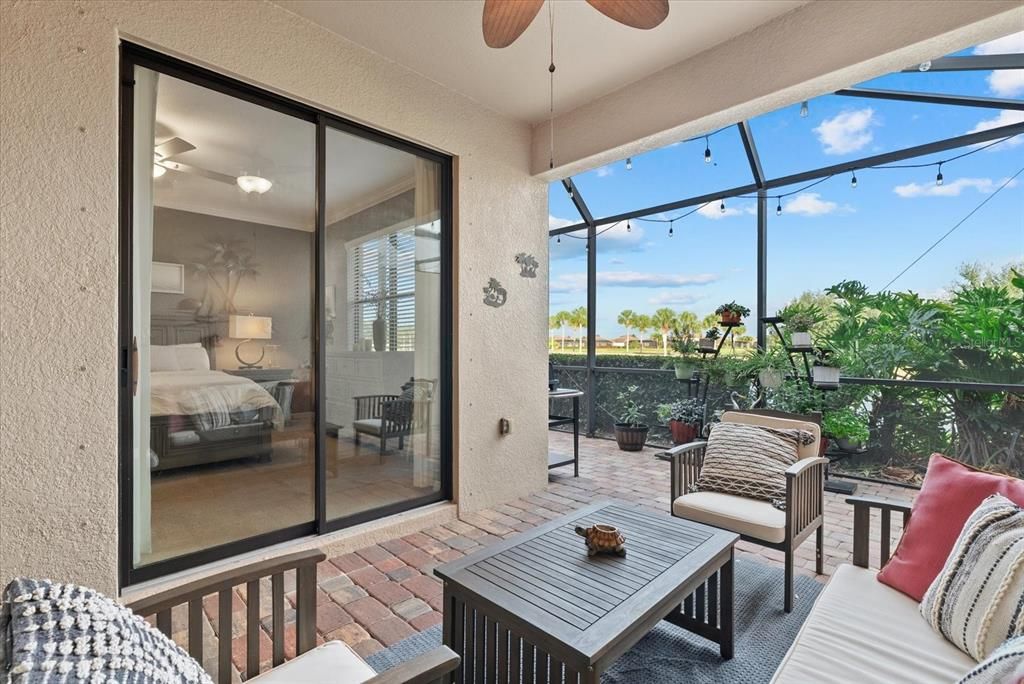 На продажу: $382,000 (2 спален, 2 ванн, 1559 Квадратных фут)