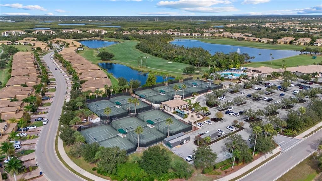 На продажу: $382,000 (2 спален, 2 ванн, 1559 Квадратных фут)