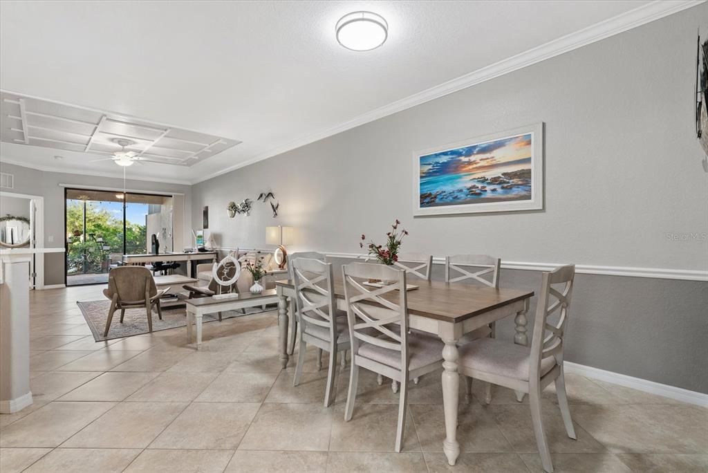 На продажу: $382,000 (2 спален, 2 ванн, 1559 Квадратных фут)