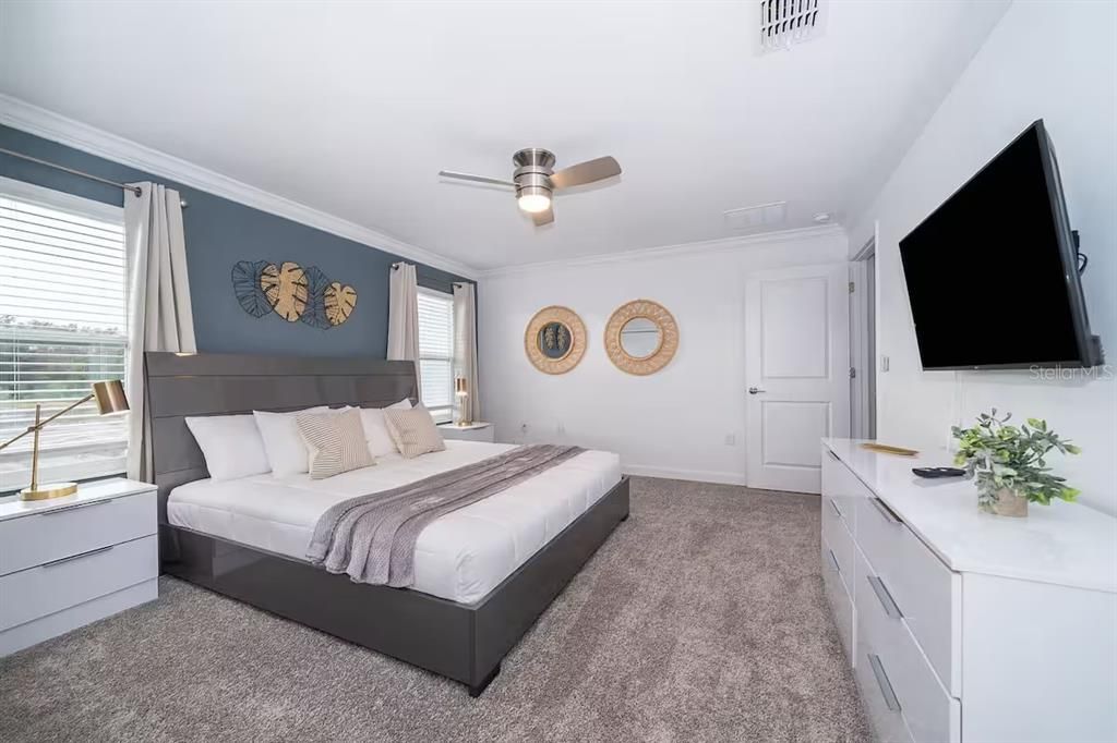 En Venta: $459,000 (4 camas, 3 baños, 1914 Pies cuadrados)