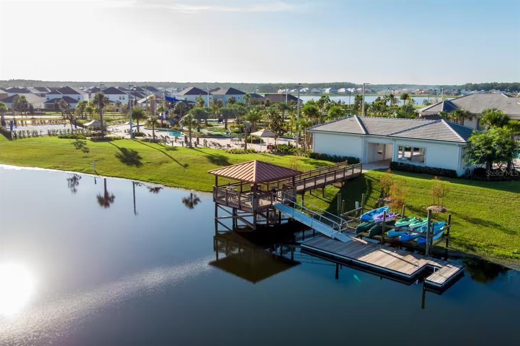 En Venta: $459,000 (4 camas, 3 baños, 1914 Pies cuadrados)