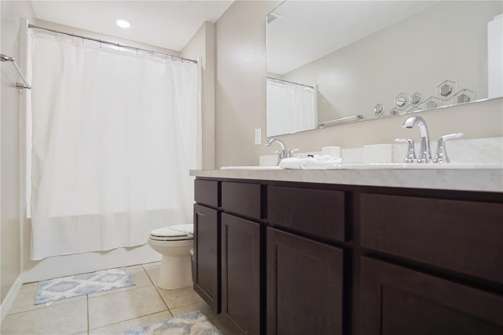 待售: $289,000 (3 贝兹, 2 浴室, 1762 平方英尺)