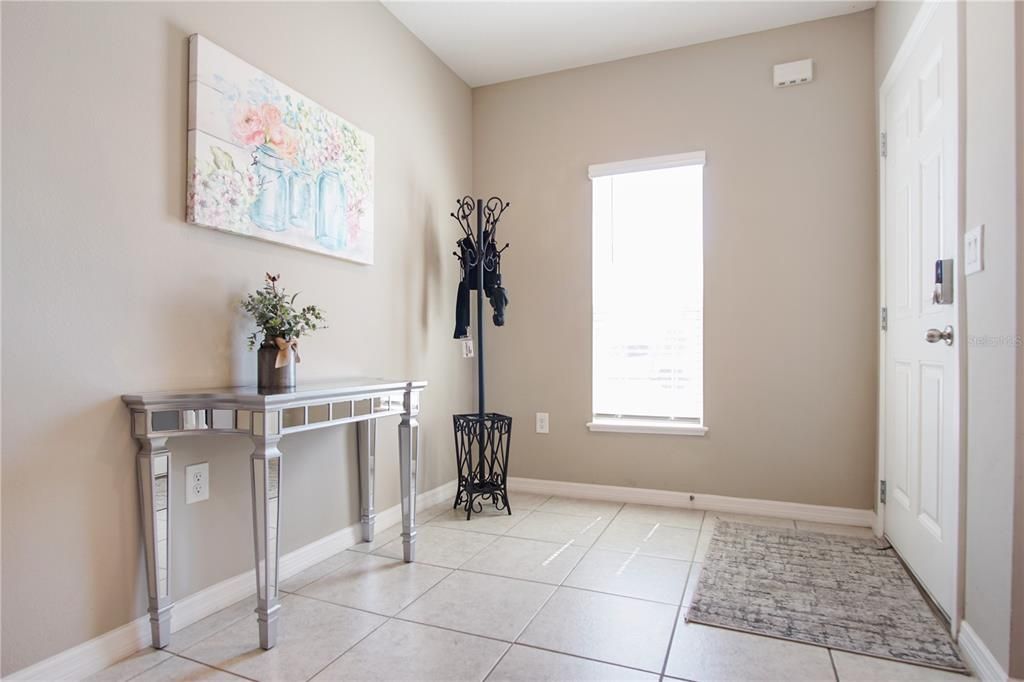 待售: $289,000 (3 贝兹, 2 浴室, 1762 平方英尺)