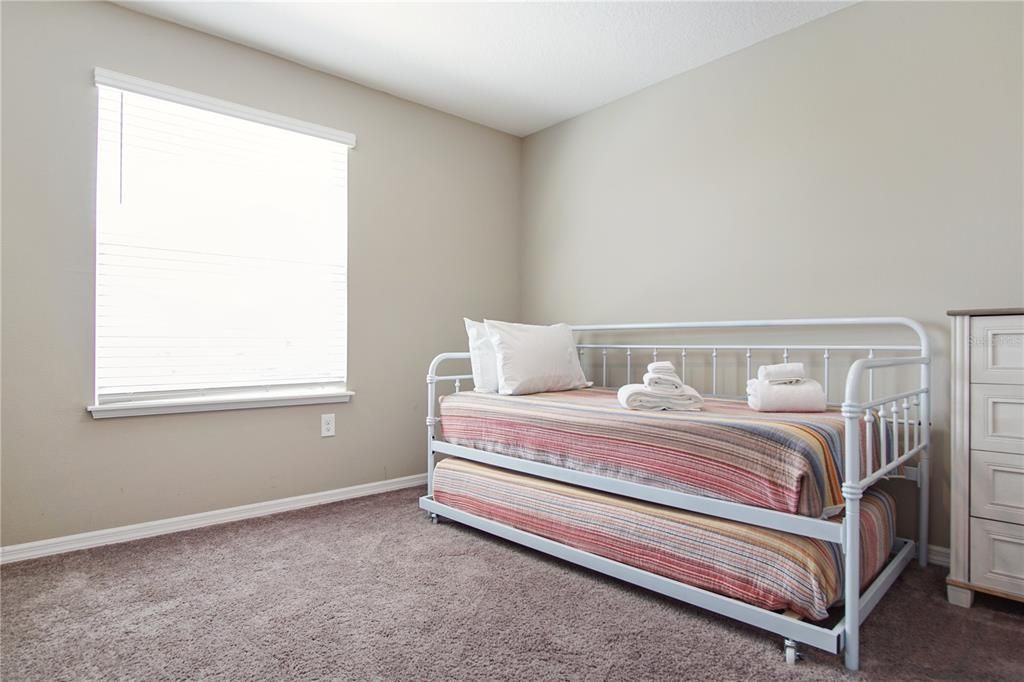 待售: $289,000 (3 贝兹, 2 浴室, 1762 平方英尺)