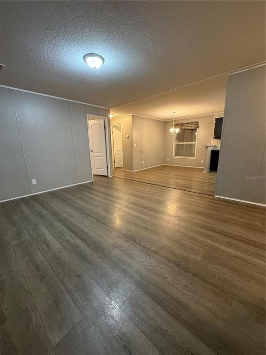 For Rent: $1,395 (3 beds, 2 baths, 1500 Square Feet)