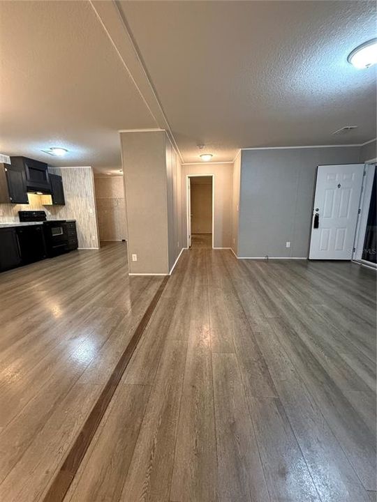 For Rent: $1,395 (3 beds, 2 baths, 1500 Square Feet)