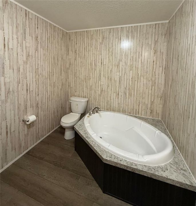 For Rent: $1,395 (3 beds, 2 baths, 1500 Square Feet)