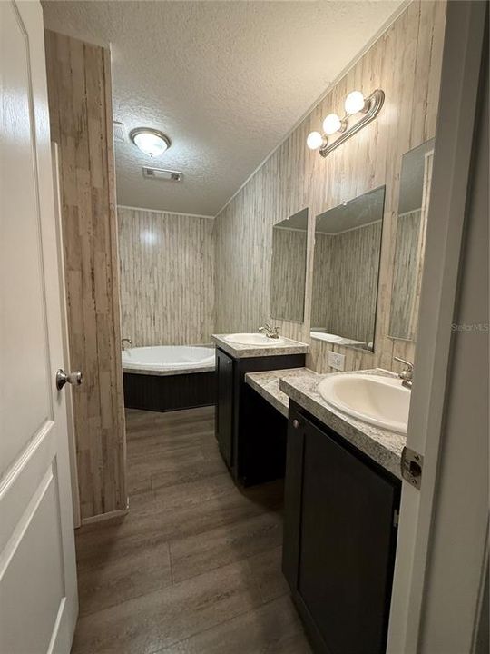 For Rent: $1,395 (3 beds, 2 baths, 1500 Square Feet)