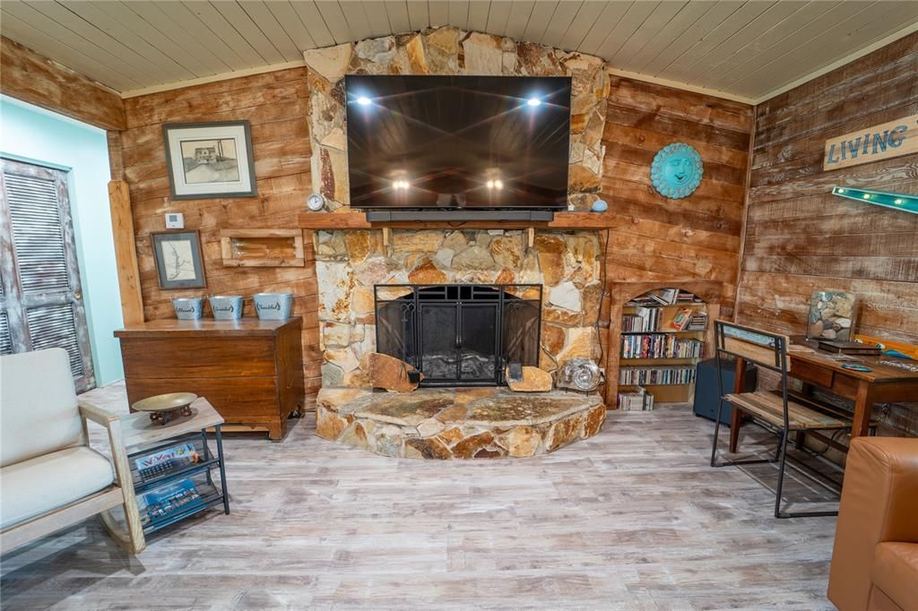 На продажу: $412,000 (3 спален, 2 ванн, 1762 Квадратных фут)