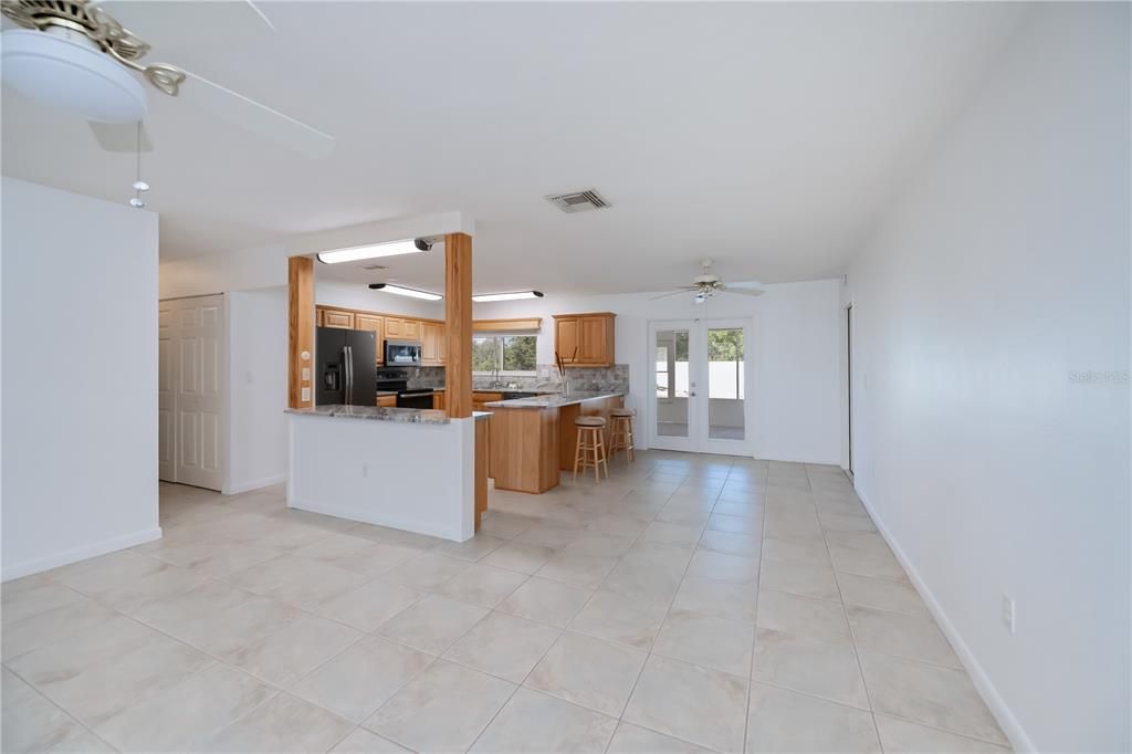 待售: $395,000 (3 贝兹, 2 浴室, 1202 平方英尺)